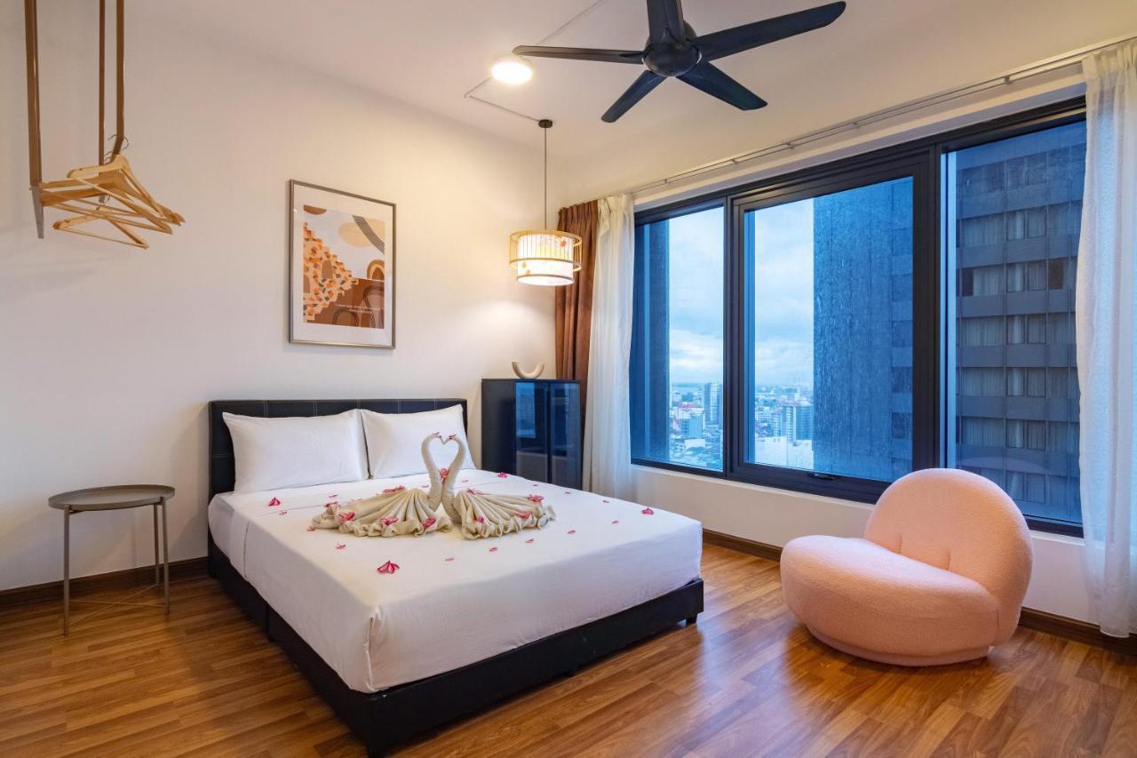 Tropicana 218 Macalister X Airlevate Suites Джордж Таун Екстериор снимка